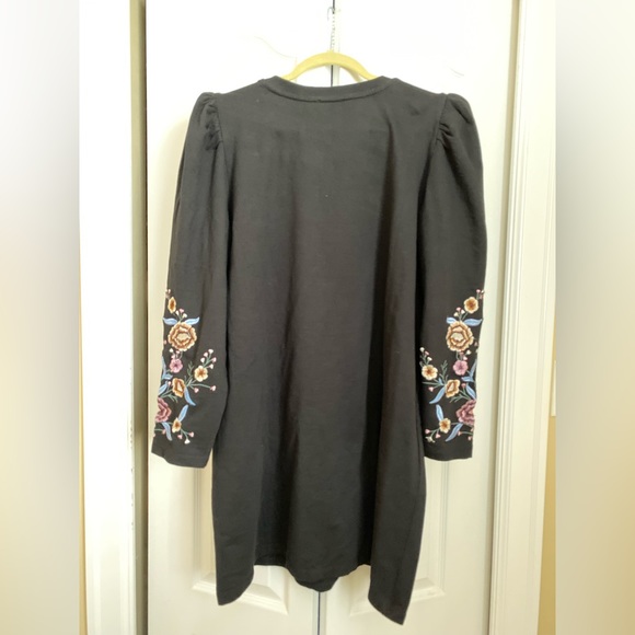 ASOS embroidered puff sleeves sweater dress - Picture 2 of 3